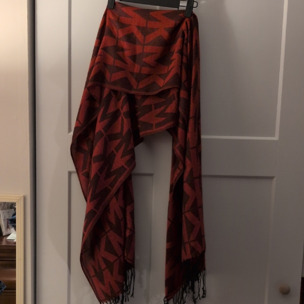 Michael Kors Silk And Pashmina Scarf In Red and Black